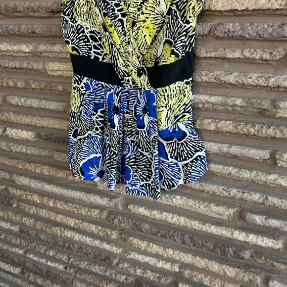 BCBGMaxAzria 100% Silk Colorful Strappy Faux Wrap Empire Top Size XS - Picture 8 of 9